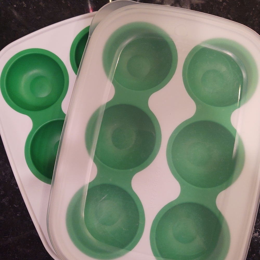 NWOT Pampered Chef herb trays